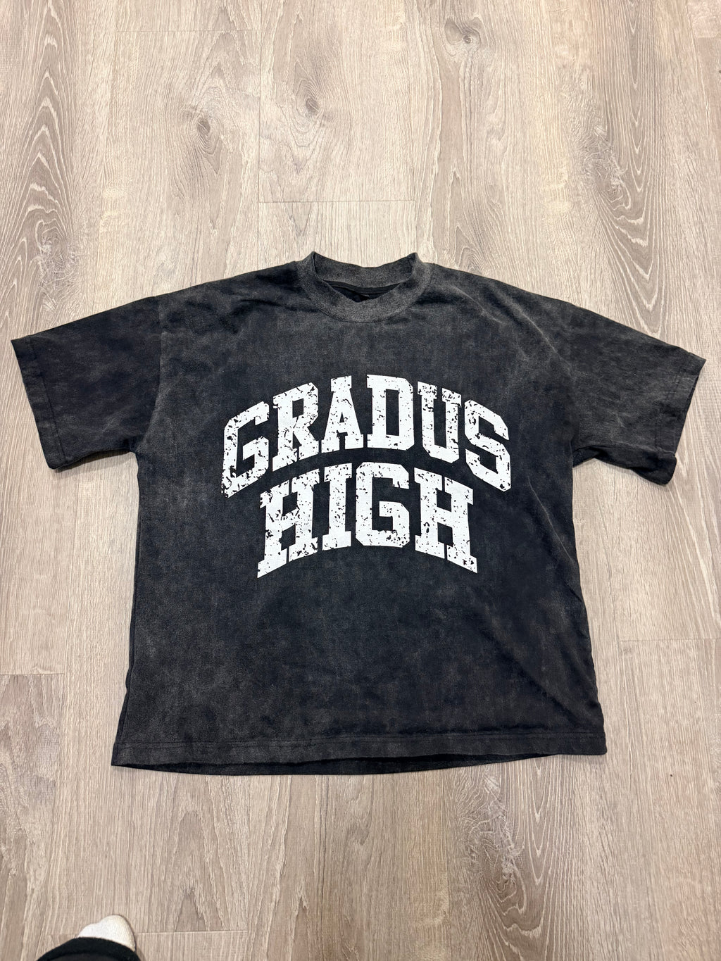 GRADUS HIGH — Acid Washed Tee - Black
